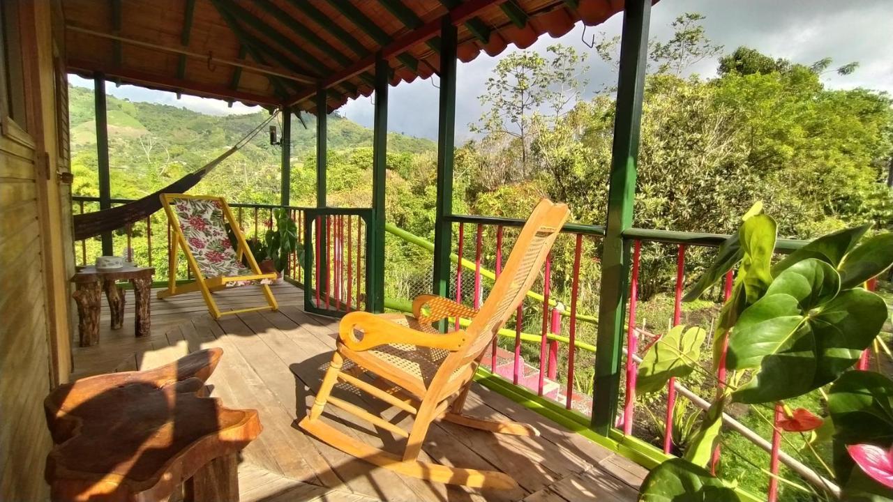 La Acuarela, Posada De La Monita Pereira Exterior photo